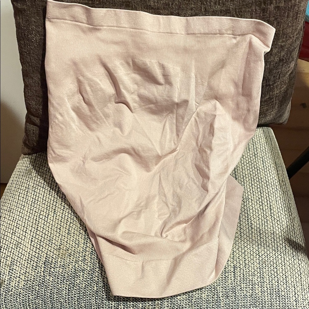 Destination Maternity Seamless Belly Band